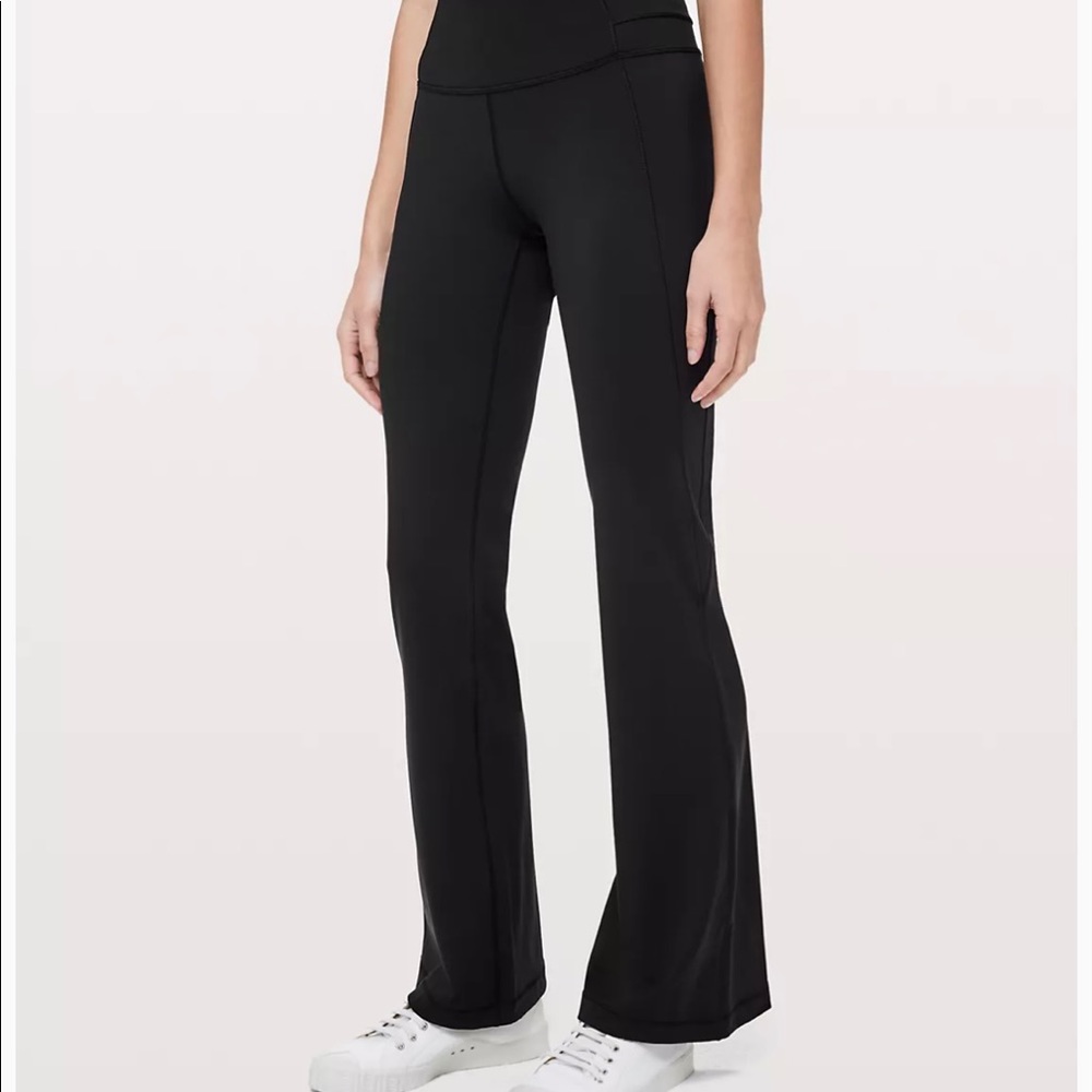 NWT Lululemon groove pant bootcut size 4 NAVY